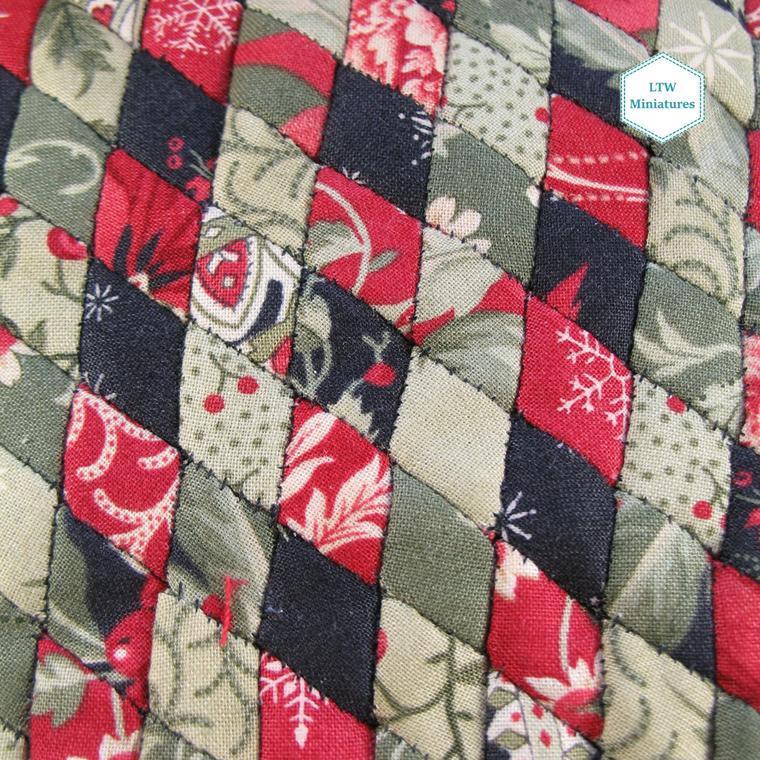 Christmas Dollhouse Miniature Quilt - Dark Diamonds - and Pillows for 1:12 Double Bed