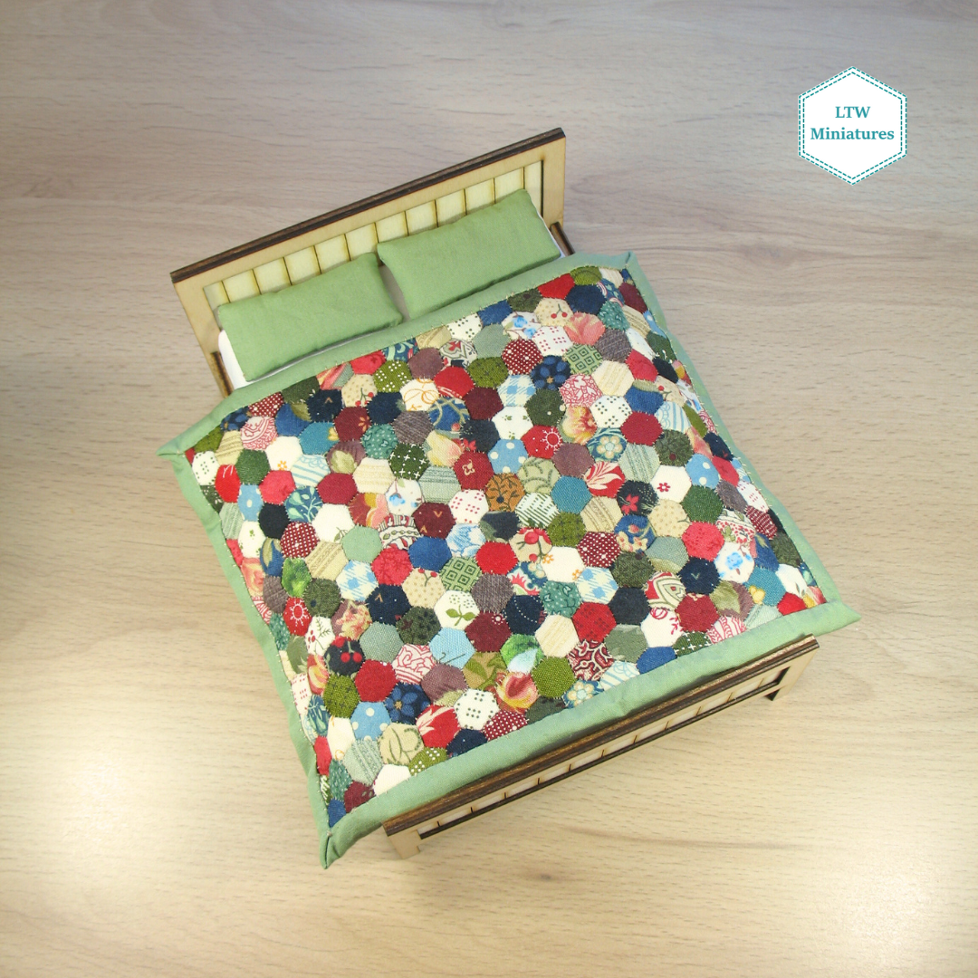 Scrappy Hexies Double Quilt and Pillows for 1:12 Dollhouse