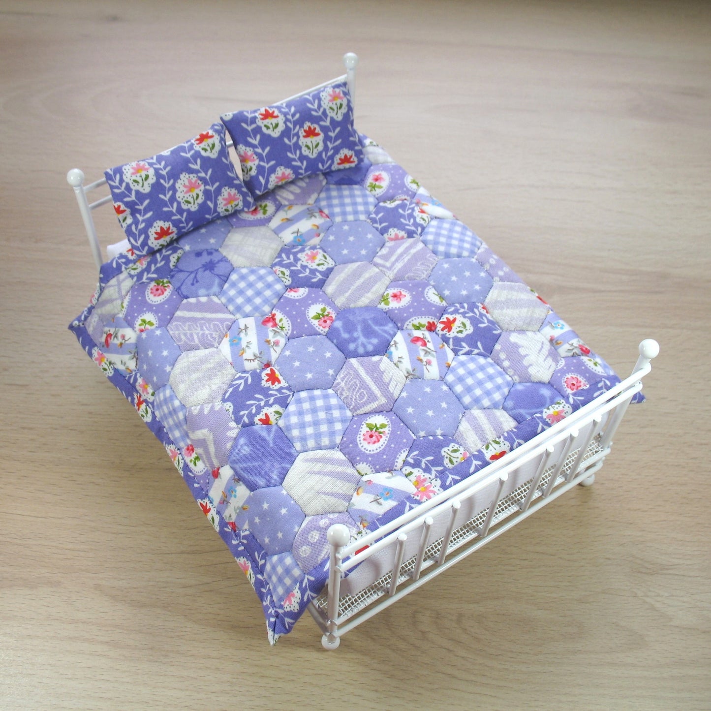 Purple Hexies Double Quilt and Pillows for 1:12 Dollhouse