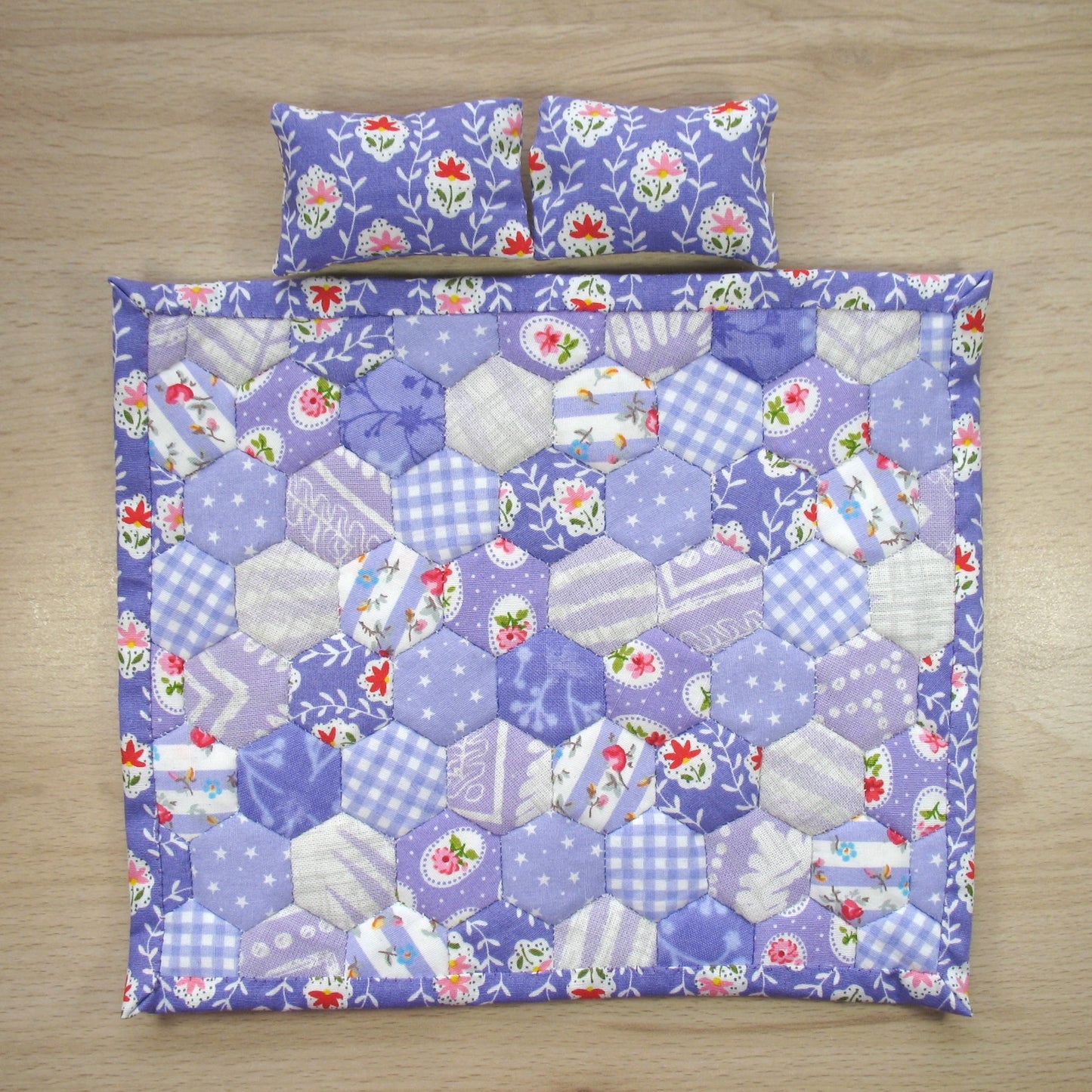 Purple Hexies Double Quilt and Pillows for 1:12 Dollhouse