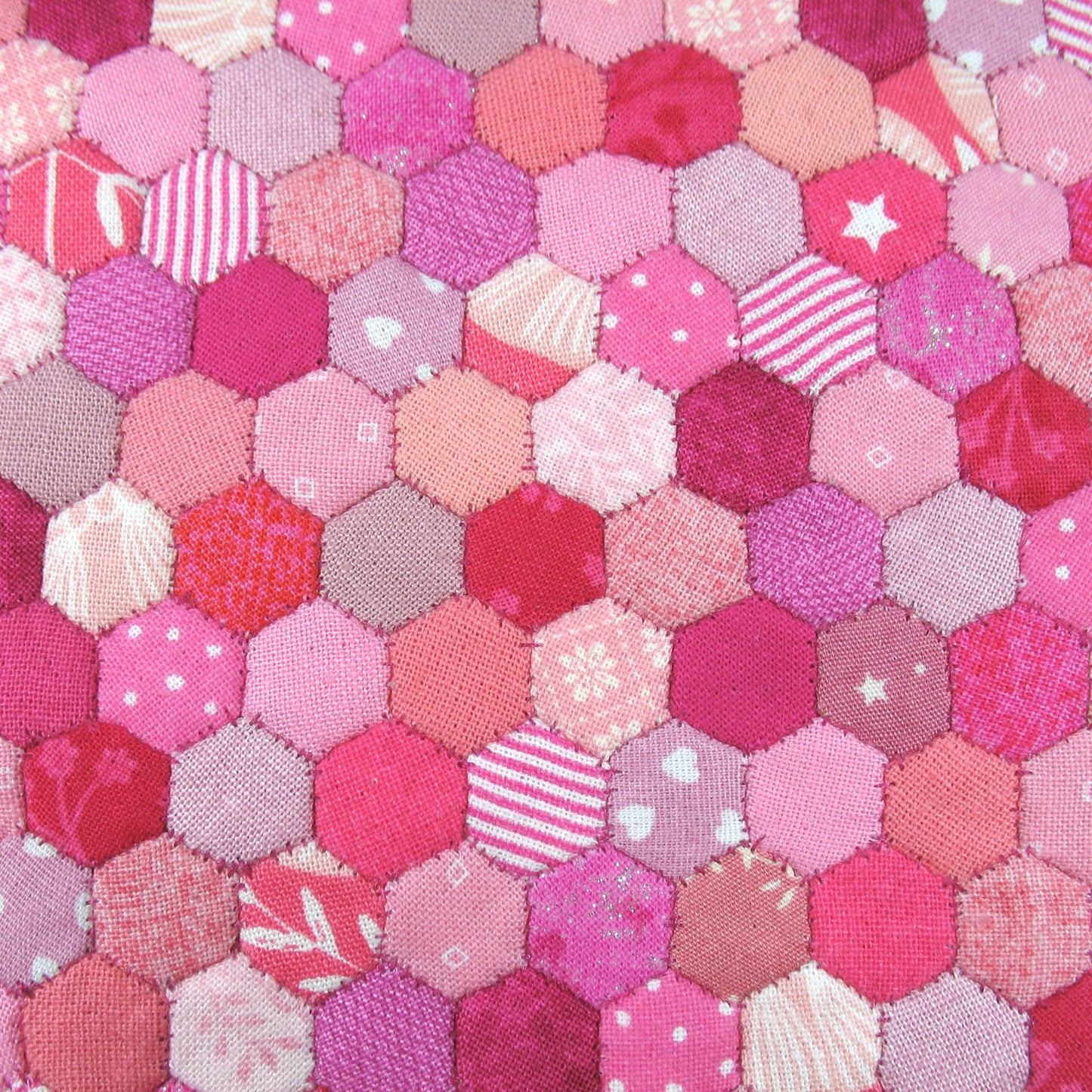 Bright Pink Single Quilt and Pillows for 1:12 Dollhouse
