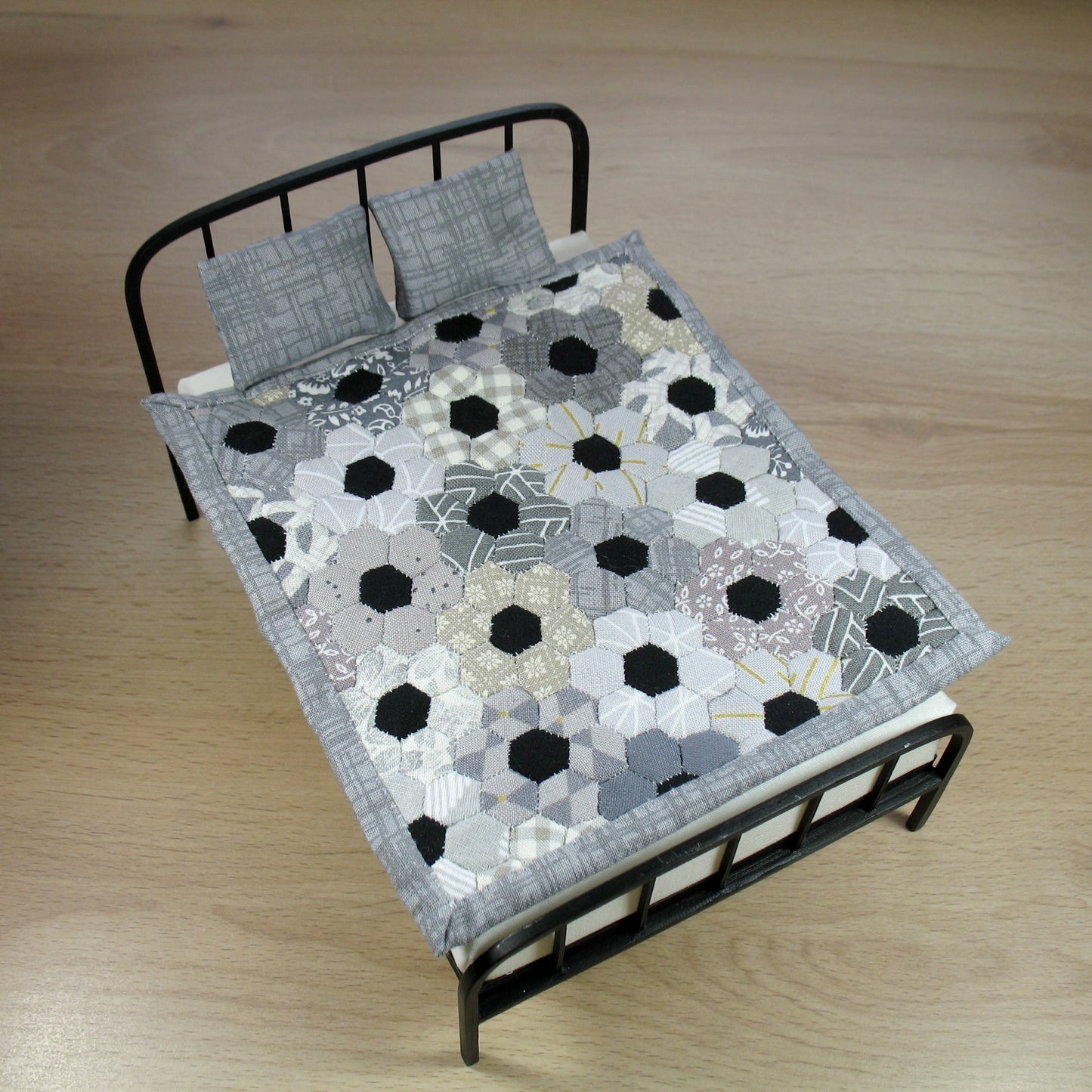 Grey Flowers Single Quilt and Pillows for 1:12 Dollhouse