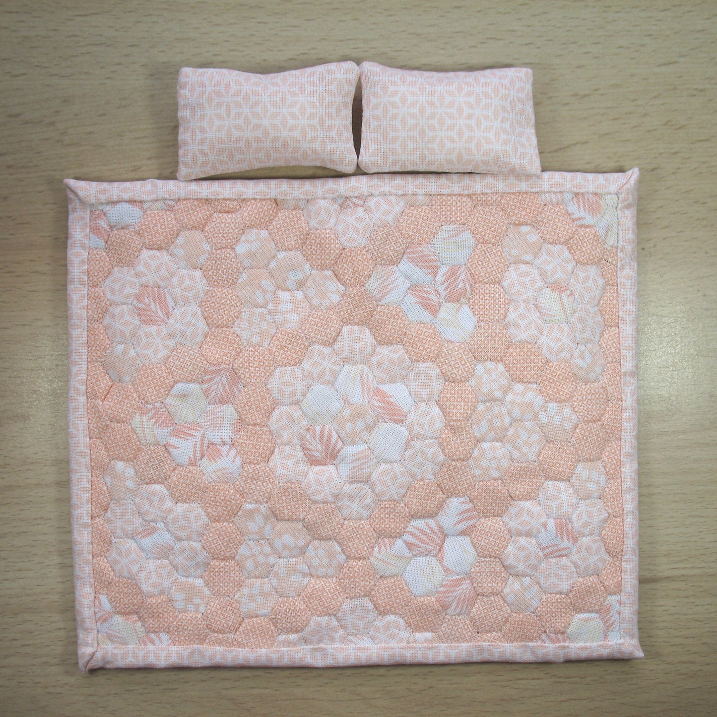 Peachy Hexies Double Quilt and Pillows for 1:12 Dollhouse