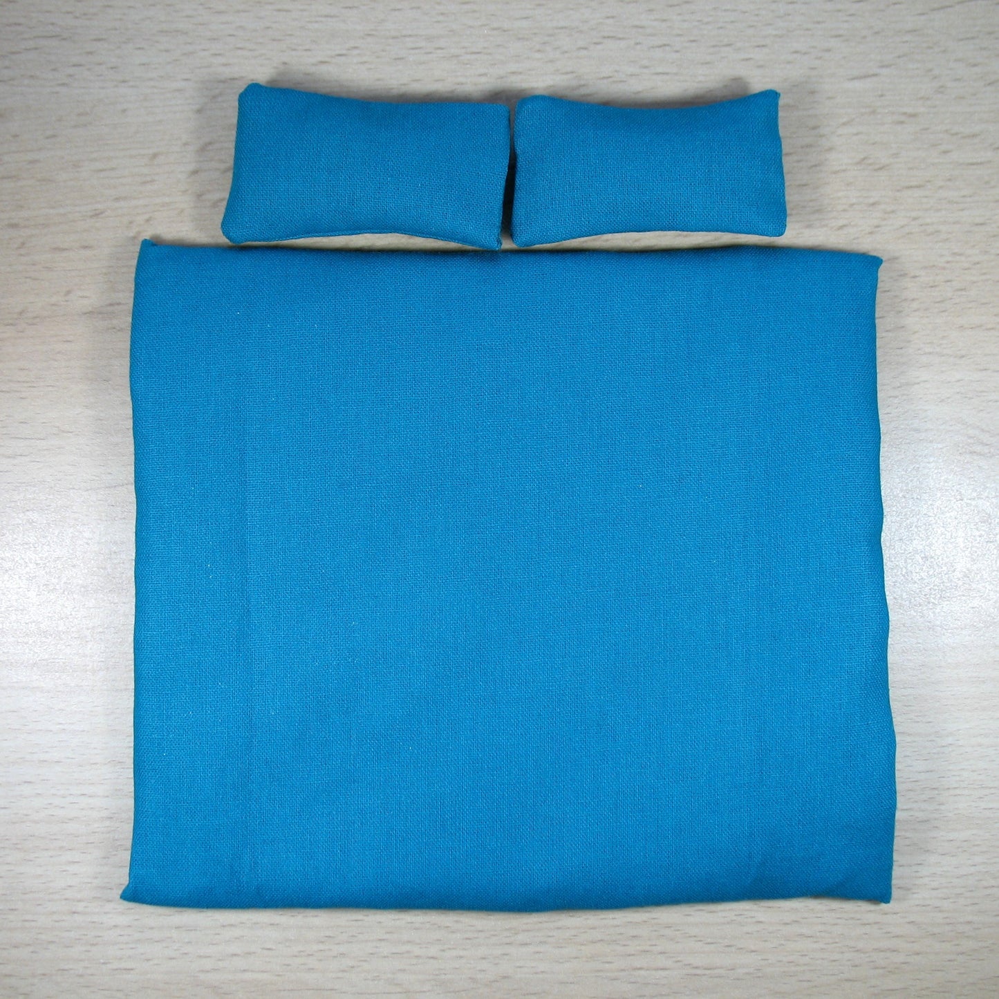 Turquoise Single Quilt and Pillows for 1:12 Dollhouse