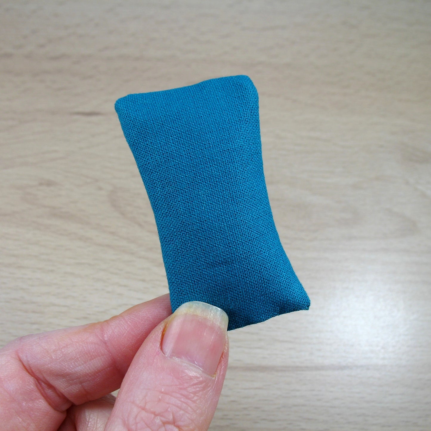 Turquoise Single Quilt and Pillows for 1:12 Dollhouse