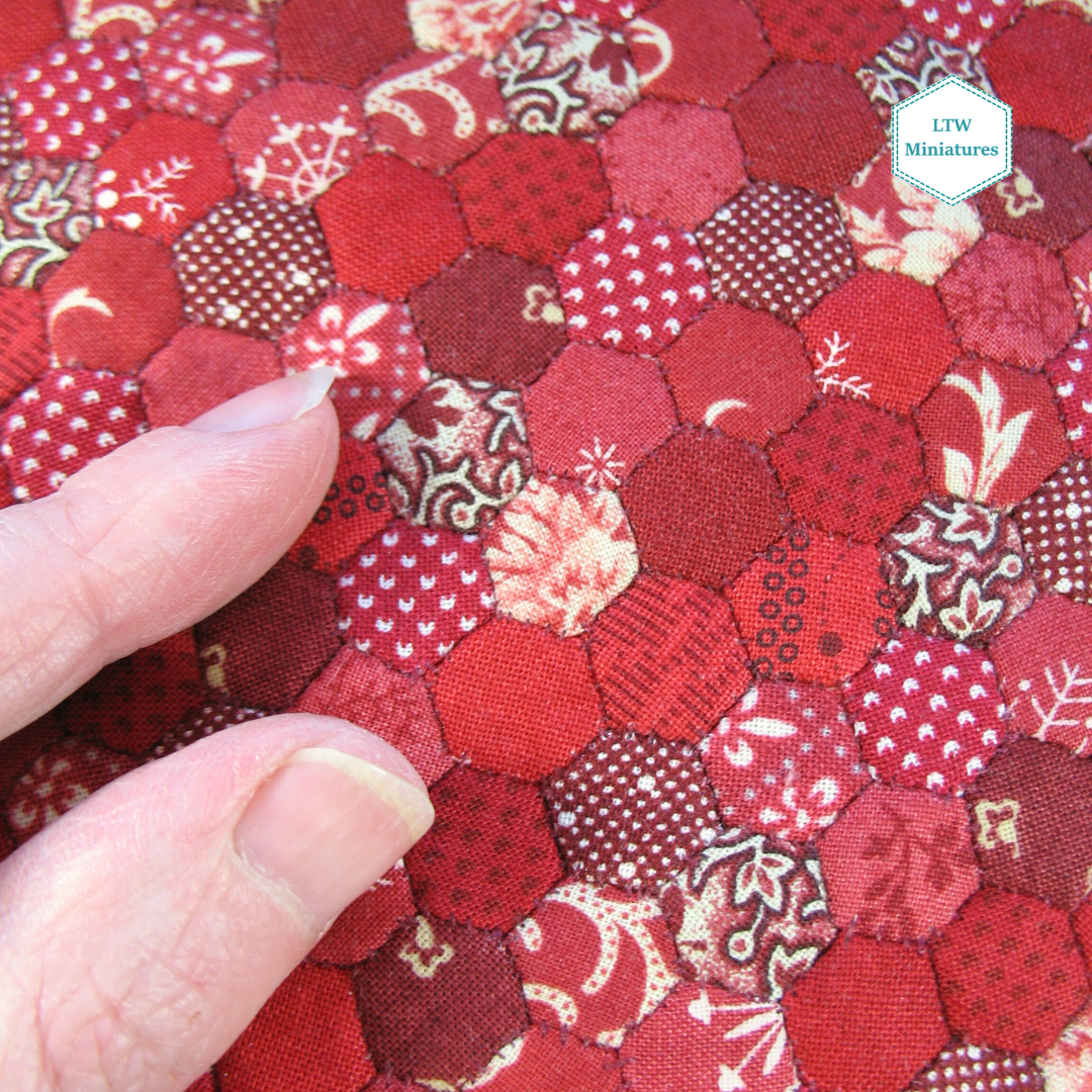 Red Hexies Double Quilt and Pillows for 1:12 Dollhouse