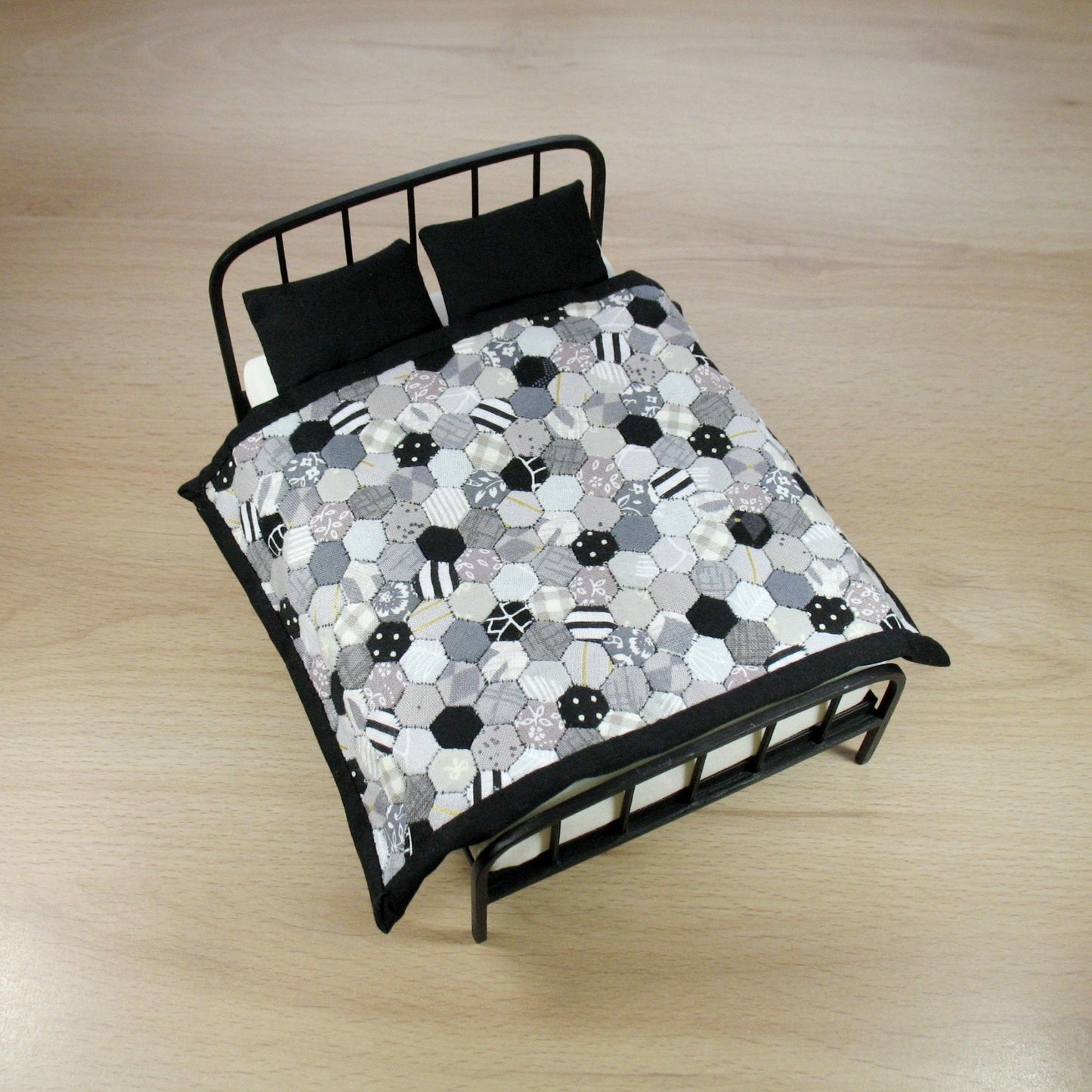 Black and Grey Hexies Double Quilt and Pillows for 1:12 Dollhouse