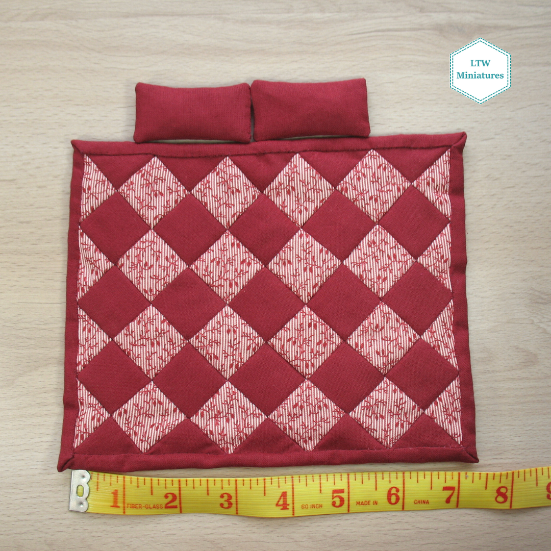 Red Diamonds Double Quilt and Pillows for 1:12 Dollhouse