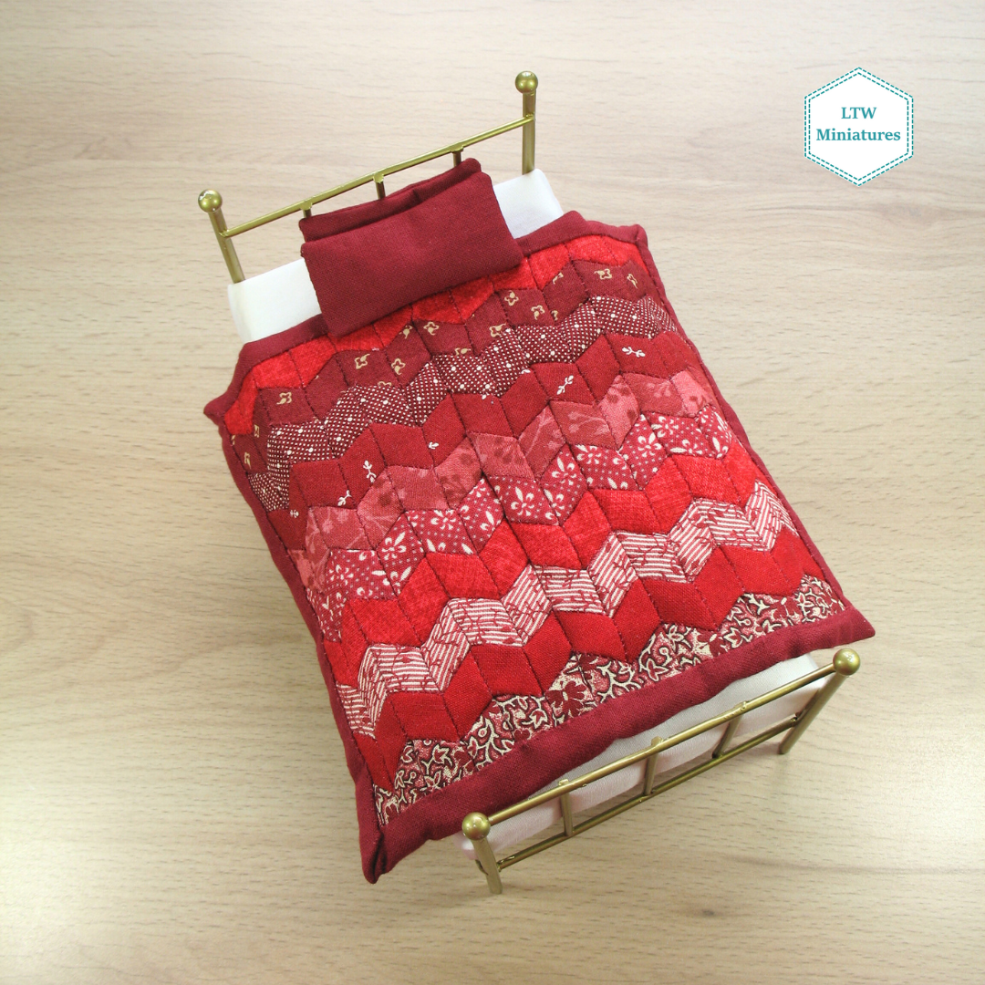 Red Zigzag Single Quilt and Pillows for 1:12 Dollhouse