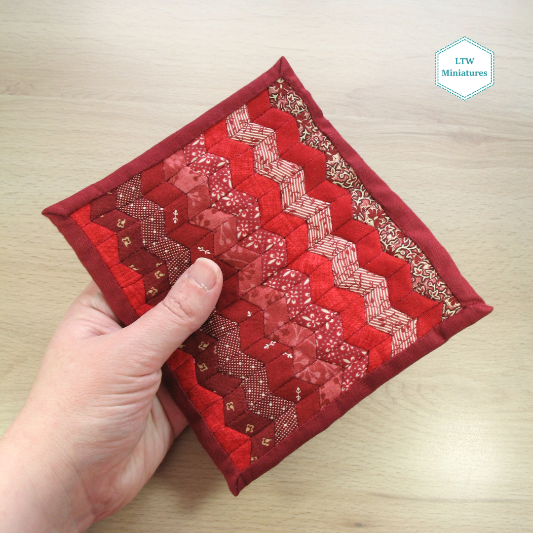 Red Zigzag Single Quilt and Pillows for 1:12 Dollhouse