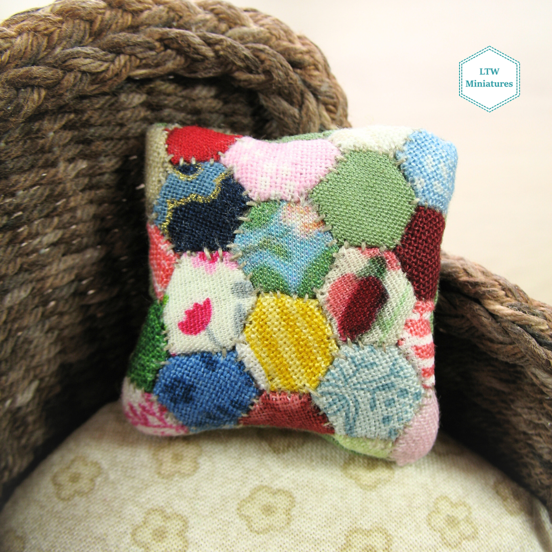 Tiny Hexies 1:12 Dollhouse Cushion