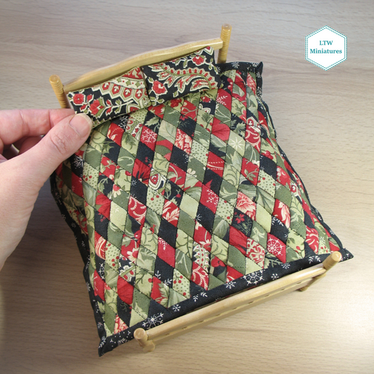 Christmas Dollhouse Miniature Quilt - Dark Diamonds - and Pillows for 1:12 Double Bed