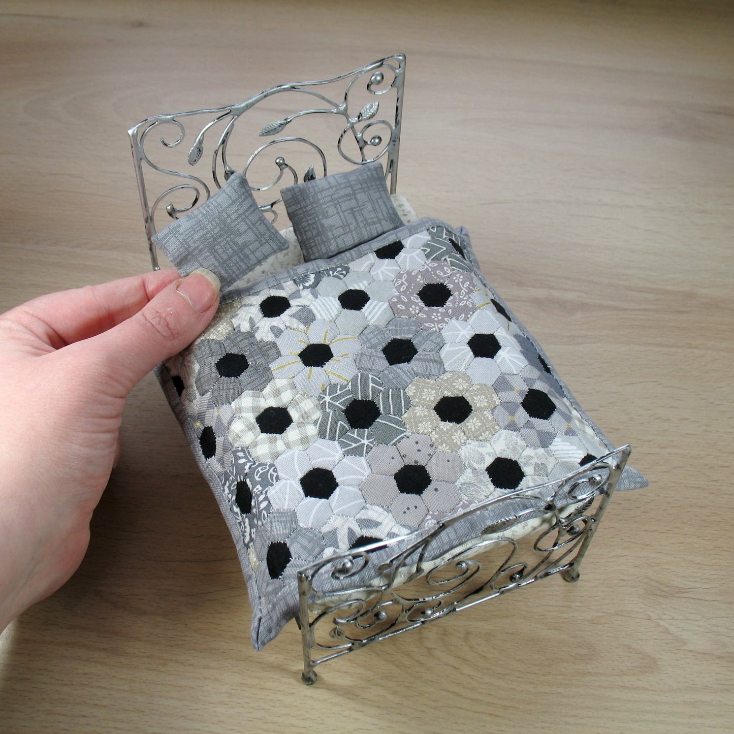 Grey Flowers Single Quilt and Pillows for 1:12 Dollhouse