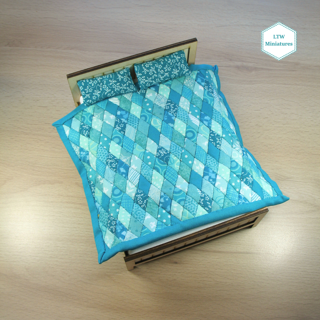 Turquoise Diamonds Double Quilt and Pillows for 1:12 Dollhouse