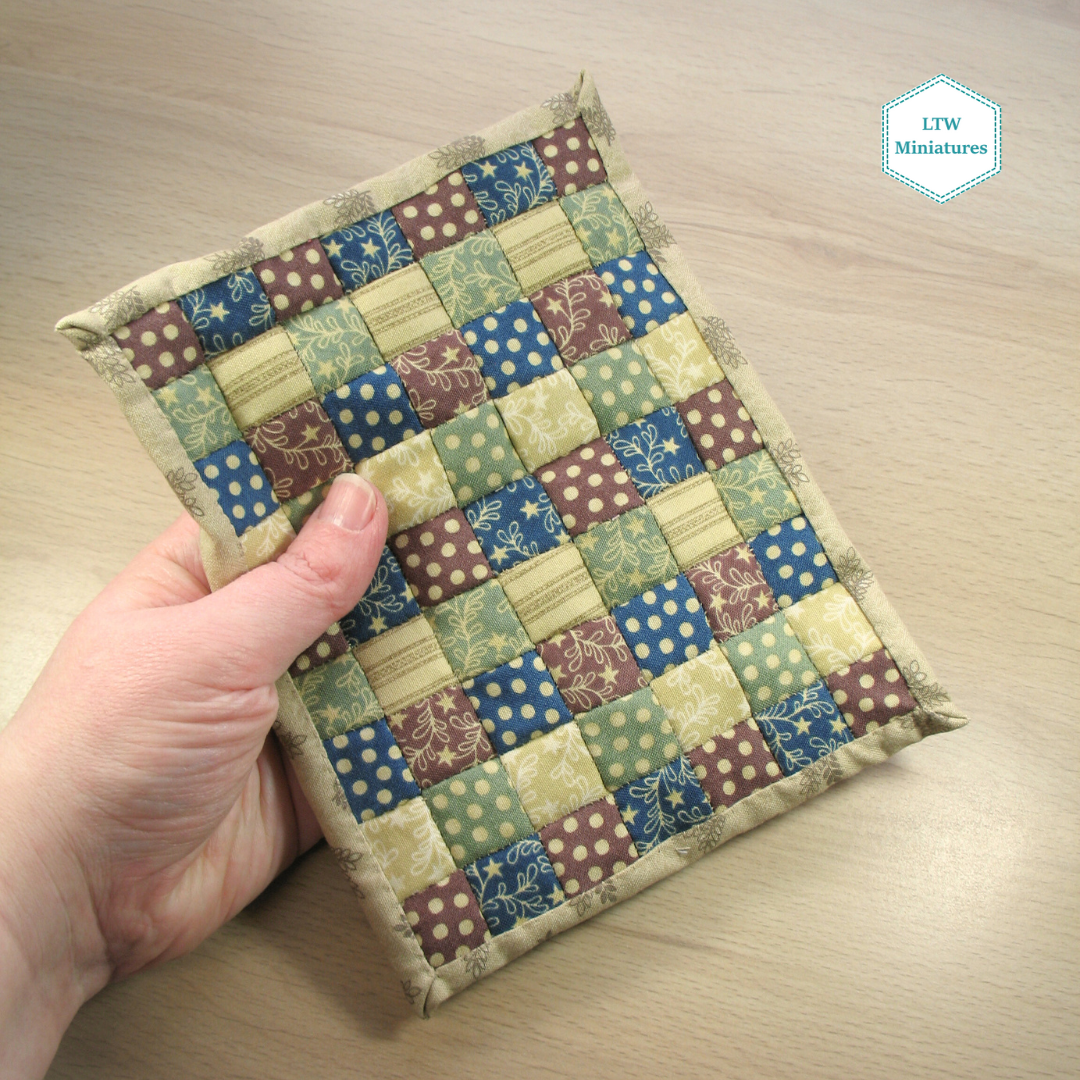 Cosy Beige, Blue, Green, Purple Double Quilt and Pillows for 1:12 Dollhouse
